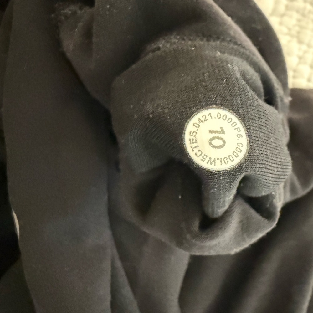 lululemon athletica Black and Red Leggings - Picture 4 of 8